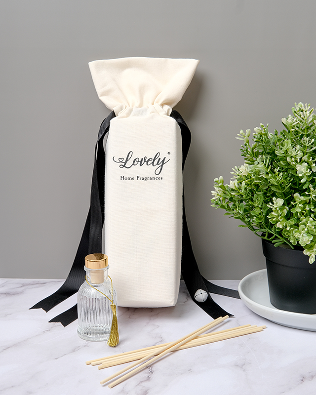 Reed Diffuser 30ml in canvass tote